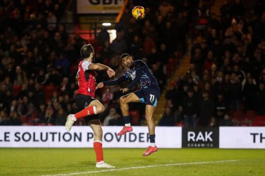 Blackpool takımından Ashley Fletcher, 28 Ocak 2025 'te Gelder Group Sincil Bank Stadyumu' nda oynanan 1.
