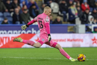 Jacob Chapman Huddersfield Town, 28 Ocak 2025 tarihinde John Smith Stadyumu 'nda Huddersfield Town ile Birmingham City arasında oynanan Sky Bet Ligi 1 maçı sırasında eylemde.