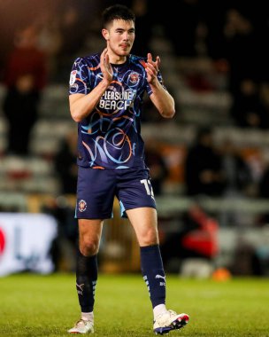 Blackpool takımından Elkan Baggott, 28 Ocak 2025 'te Gelder Group Sincil Bank Stadyumu' nda oynanan 1.