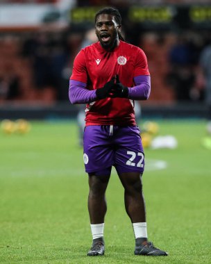 Stevenage takımından Daniel Phillips, 28 Ocak 2025 'te Wrexham' a karşı Stevenage, Wrexham, Wrexham, İngiltere 'de oynanan maç öncesi ısınma maçında...