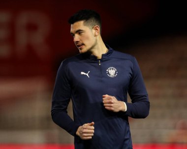 Blackpool 'dan Elkan Baggott, 28 Ocak 2025' te İngiltere 'deki Gelder Group Sincil Bank Stadyumu' nda oynanan 1.