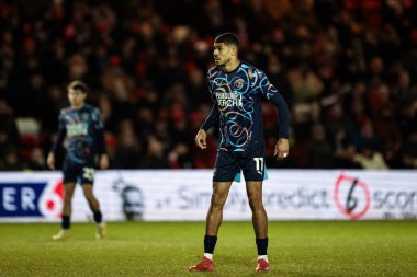 Blackpool takımından Ashley Fletcher 28 Ocak 2025 'te Gelder Group Sincil Bank Stadyumu' nda oynanan 1.
