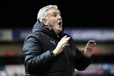 Blackpool teknik direktörü Steve Bruce, 28 Ocak 2025 tarihinde İngiltere 'nin Lincoln kentinde oynanan Gelder Group Sincil Bank Stadyumu' nda oynanan 1.