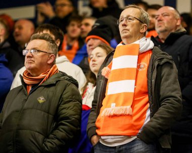 Blackpool taraftarları, 28 Ocak 2025 'te İngiltere' de oynanan ve Gelder Group Sincil Bank Stadyumu 'nda oynanan 1.