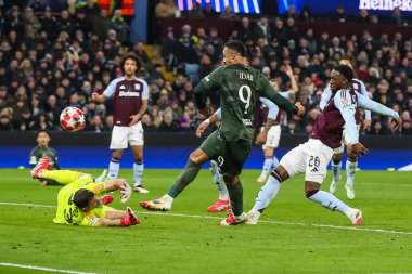 Celtic 'ten Adam Idah, UEFA Şampiyonlar Ligi Maçı' nda 2-2 berabere kaldı. 8 Aston Villa, Celtic 'e karşı. Villa Park, Birmingham, Birleşik Krallık, 29 Ocak 2025