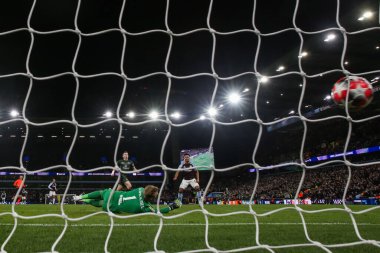 Aston Villa 'dan Ollie Watkins, UEFA Şampiyonlar Ligi Maçı' nda 8 Aston Villa Celtic 'e karşı 29 Ocak 2025' te Birmingham, Villa Park 'ta 3-2 berabere kaldı.