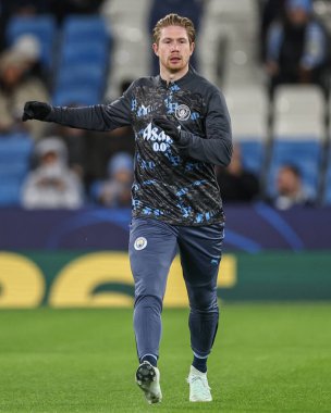 Manchester City 'den Kevin De Bruyne maç öncesi ısınma oturumunda UEFA Şampiyonlar Ligi maçında 8 Manchester City Club Brugge' a karşı Etihad Stadyumu, Manchester, Birleşik Krallık, 29 Ocak 2025
