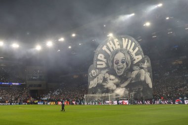 UEFA Şampiyonlar Ligi Maçı öncesinde bir Ozzie Osbourne pankartı. 8 Aston Villa 'nın Celtic' e karşı oynadığı Villa Park, Birmingham, Birleşik Krallık, 29 Ocak 2025