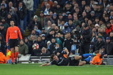 Club Brugge 'den Ardon Jashari topu UEFA Şampiyonlar Ligi Maçı' nda 8 Manchester City Club Brugge 'a karşı Etihad Stadyumu, Manchester, Birleşik Krallık, 29 Ocak 2025' te oynatıyor.