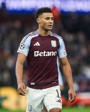 Aston Villa 'dan Ollie Watkins UEFA Şampiyonlar Ligi Maçı sırasında Villa Park, Birmingham, Birleşik Krallık' ta 8 Aston Villa Celtic 'e karşı 8.