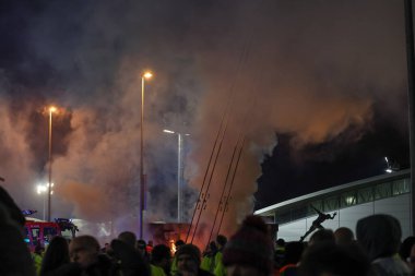 Etihad Stadyumu 'nun hemen dışında 28 Ocak 2025 tarihinde Etihad Stadyumu' nda 8 Manchester City vs Club Brugge maçında yangın çıktı.