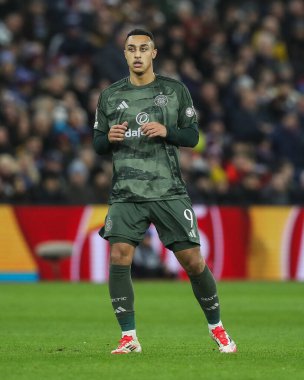 Kelt Adam Idah UEFA Şampiyonlar Ligi Maçı sırasında Villa Park, Birmingham, Birleşik Krallık 'ta 8 Aston Villa Celtic' e karşı 8.