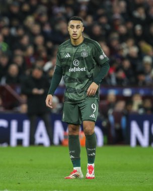 Kelt Adam Idah UEFA Şampiyonlar Ligi Maçı sırasında Villa Park, Birmingham, Birleşik Krallık 'ta 8 Aston Villa Celtic' e karşı 8.