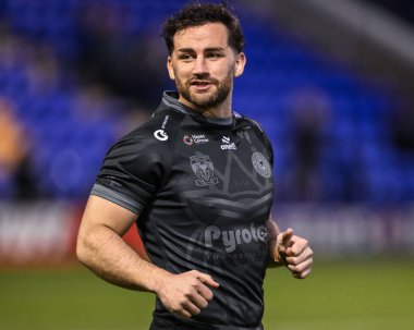 Warrington Wolves 'dan Toby King, 1 Şubat 2025' te Warrington Stadyumu 'nda oynanan Warrington Wolves - Leigh Leopards maçı öncesinde ısınma turunda.
