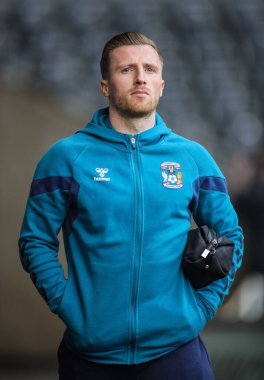 Coventry City 'den Jamie Allen, 1 Şubat 2025' te İngiltere 'nin Swansea.com Stadyumu' nda oynanan Swansea City-Coventry City maçı öncesinde Swansea.com Stadyumu 'na geldi.