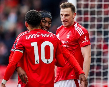 Nottingham Ormanı 'ndan Chris Wood Premier Lig maçında Nottingham Forest, Brighton ve Hove Albion' a karşı 1 Şubat 2025 'te Nottingham, İngiltere' de oynanan City Ground 'da takım arkadaşlarıyla 4-0 kazanmasını kutluyor.