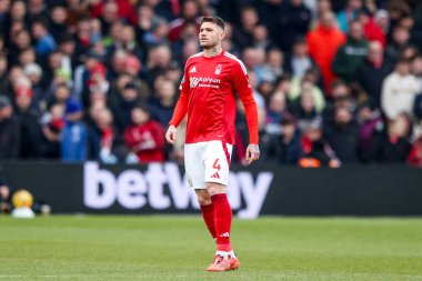 Nottingham Ormanı 'ndan Morato Premier Lig maçı sırasında Nottingham Forest, Brighton ve Hove Albion' a karşı 1 Şubat 2025 'te Nottingham, İngiltere' de seyrediyor.