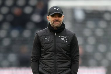 Derby County 'nin Paul Warne Menajeri Sky Bet Şampiyonası öncesinde Derby County, Sheffield United' a karşı Pride Park Stadyumu, Derby, İngiltere 1 Şubat 2025