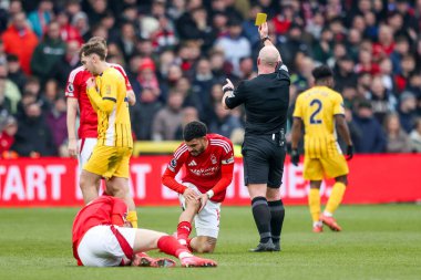 Brighton & Hove Albion takımından Jack Hinshelwood, 1 Şubat 2025 'te Nottingham Forest, Brighton ve Hove Albion' a karşı oynanan Premier League karşılaşmasında sarı kart aldı.