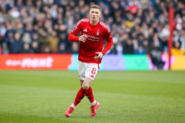 Nottingham Ormanı 'ndan Elliot Anderson Premier League maçı sırasında Nottingham Forest, Brighton ve Hove Albion' a karşı City Ground, Nottingham, İngiltere 'de 1 Şubat 2025' te oynandı.