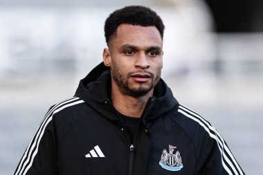 Newcastle United takımından Jacob Murphy, 1 Şubat 2025 tarihinde İngiltere 'de oynanan Premier League maçı sırasında St.James' s Park 'ta Newcastle United' a karşı Fulham maçına geldi.