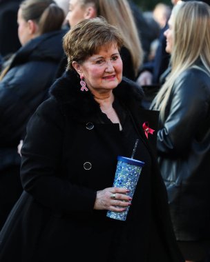 Denise Nolan 1 Şubat 2025 'te St. Pauls Kilisesi, Blackpool' a Linda Nolan 'ın Cenazesi için geldi.