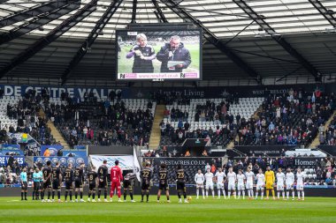 Her iki oyuncu da 1 Şubat 2025 'te Swansea.com Stadyumu, Swansea.com, İngiltere' de oynanan Swansea City-Coventry City maçının öncesinde bir dakikalık saygı duruşuna sahne oluyor.