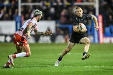 Warrington Wolves 'tan Matt Dufty, 1 Şubat 2025' te İngiltere 'nin Warrington şehrindeki Halliwell Jones Stadyumu' nda oynanan Warrington Wolves - Leigh Leopards maçında ilk hamlesini yaptı.