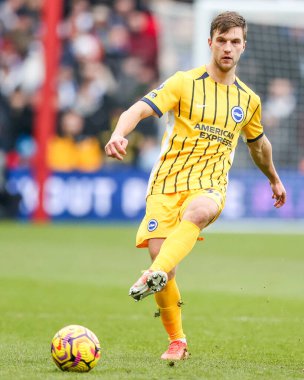 Brighton & Hove Albion takımından Joel Veltman Premier League maçında Nottingham Forest, Brighton ve Hove Albion 'a karşı 1 Şubat 2025' te City Ground, Nottingham 'da pas attı.