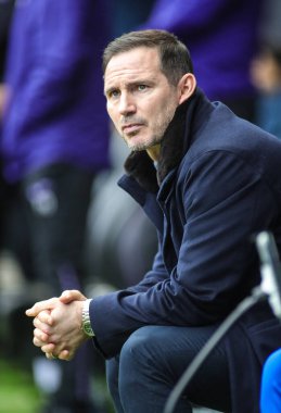 Coventry City teknik direktörü Frank Lampard Sky Bet Şampiyonası 'nda Swansea City ile Coventry City arasında 1 Şubat 2025' te Swansea.com Stadyumu 'nda oynanan karşılaşma sırasında