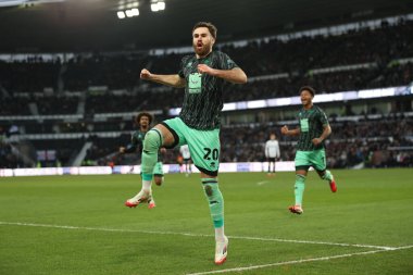 Sheffield United takımından Ben Brereton Diaz, 1 Şubat 2025 'te İngiltere' nin Pride Park Stadyumu 'nda oynanan Derby County - Sheffield United maçında 1-0' lık galibiyet golünü kutluyor.