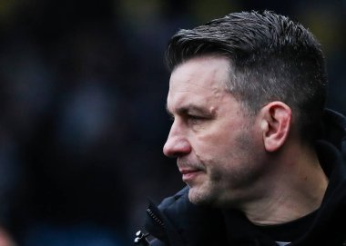 Luton Town 'un Matt Bloomfield teknik direktörü. 1 Şubat 2025' te Sheffield Wednesday, Hillsborough, Sheffield 'da Luton Town' a karşı.