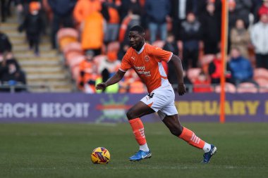 Blackpool 'dan Odel Offiah, 1 Şubat 2025' te Bloomfield Road, Blackpool 'da Blackpool - Charlton Athletic maçında sahada.