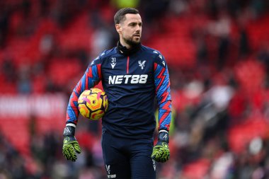 Kristal Saray 'dan Remi Matthews Premier Lig karşılaşması öncesinde Manchester United - Old Trafford, Manchester, İngiltere' de 2 Şubat 2025 tarihli Crystal Palace maçında ısındı.