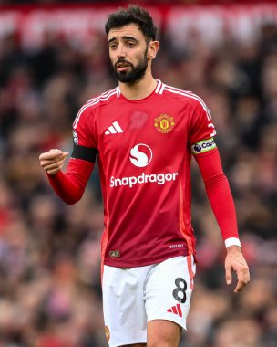 Manchester United ile Manchester United arasındaki Premier League maçı sırasında Bruno Fernandes Old Trafford, Manchester, İngiltere 'deki Crystal Palace maçında, 2 Şubat 2025