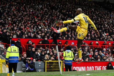 Kristal Saray 'dan Jean-Philippe Mateta, Premier Lig karşılaşmasında Manchester United' ın Old Trafford, Manchester, İngiltere 'deki Crystal Palace maçında 0-1 kazanma hedefini kutluyor.