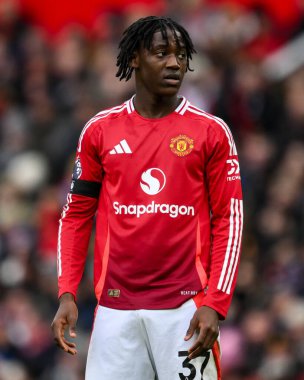 Manchester United ile Manchester United arasında oynanan Premier League maçında Kobbie Mainoo, Old Trafford, Manchester, İngiltere 'de Crystal Palace' a karşı, 2 Şubat 2025