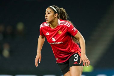 Manchester United Women 'dan Gabby George, 2 Şubat 2025' te Tottenham Hotspur Stadyumu 'nda oynanan Bayanlar Tottenham Hotspurs Bayanlar-Manchester United Women maçında görev başında.