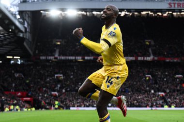 Kristal Saray 'dan Jean-Philippe Mateta, Premier Lig karşılaşmasında Manchester United' ın Old Trafford, Manchester, İngiltere 'deki Crystal Palace maçında 0-1 kazanma hedefini kutluyor.