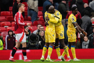 Crystal Palace oyuncuları Premier Lig maçını kazandıktan sonra Manchester United ile Crystal Palace maçını Old Trafford, Manchester, İngiltere 'de 2 Şubat 2025' te kazandılar.