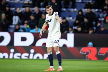 Oxford United takımından Micha Helik, 4 Şubat 2025 'te Burnley-Oxford United maçında tepki gösterdi.