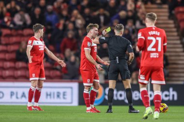 Hakem Stephen Martin Middlesbrough 'lu Aidan Morris' e Middlesbrough - Riverside Stadyumu 'nda Middlesbrough - Sunderland maçında sarı kart verdi.
