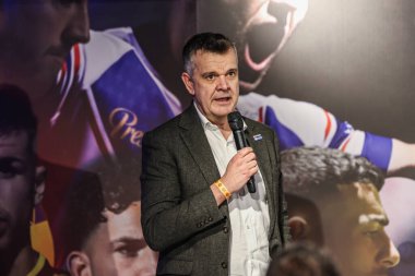 Mark Pearson, Birleşik Krallık Kooperatif Canlı, Manchester 'da 2025 Betfred Süper Ligi sezon lansmanı sırasında Betfred Kurumsal İlişkiler ve Haberleşme Başkanı.