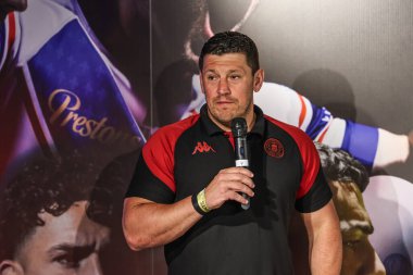 Matt Peet Wigan Warriors 'un koçu 2025 Betfred Süper Ligi lansmanında Manchester, İngiltere' de Kooperatif Canlı, 5 Şubat 2025