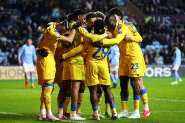 Leeds United 'dan Wilfried Gnonto, Coventry Building Society Arena, Coventry, İngiltere, 5 Şubat 2025' te oynanan Sky Bet Şampiyonası karşılaşmasında ofsayt için elenen skoru 0-3 yapma golünü kutluyor.