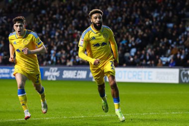Leeds United takımından Jayden Bogle, Coventry Building Society Arena, Coventry, İngiltere 'de oynanan Sky Bet Şampiyonası maçında 0-2' lik galibiyetini kutluyor.