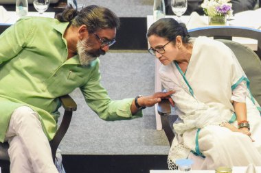 West Bengal Chief Minister Mamata Banerjee with Jharkhand Chief Minister Hemant Soren during the Bengal Global Business Summit, in Kolkata, Wednesday, Feb. 5, 2025 clipart