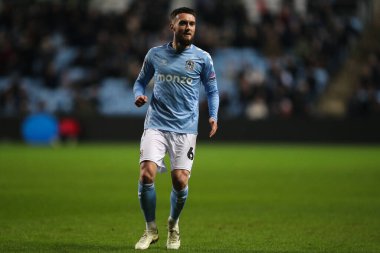 Coventry City 'den Matt Grimes, Coventry City - Leeds United maçında Coventry Building Society Arena, Coventry, Birleşik Krallık, 5 Şubat 2025