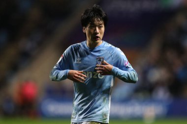 Coventry City 'den Tatsuhiro Sakamoto, Coventry City - Leeds United maçında Coventry Building Society Arena, Coventry, İngiltere, 5 Şubat 2025