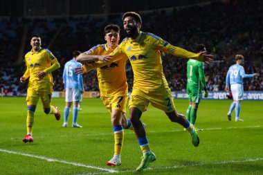 Leeds United takımından Jayden Bogle, Coventry Building Society Arena, Coventry, İngiltere 'de oynanan Sky Bet Şampiyonası maçında 0-2' lik galibiyetini kutluyor.